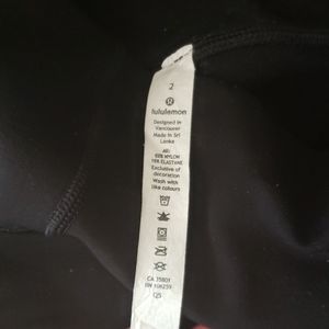 Lululemon 26" reveal tight